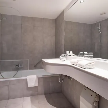 Rosenburg Hotell 4*